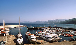 Il porto turistico di Cala Gonone (Dorgali)